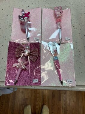 Cute Pink Character Ballpoint Pens - Sanrio Style